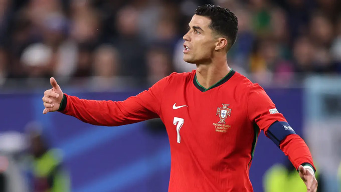 Ronaldo đã có 212 lần khoác áo tuyển Bồ Đào Nha